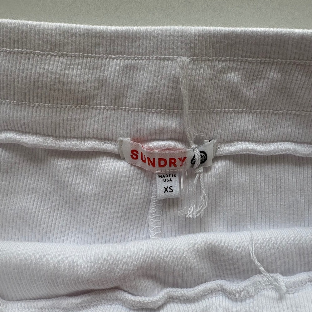 Sundry‎ White Ribbed Drawstring Mini Skirt Casual Athleisure XS - Picture 2 of 8